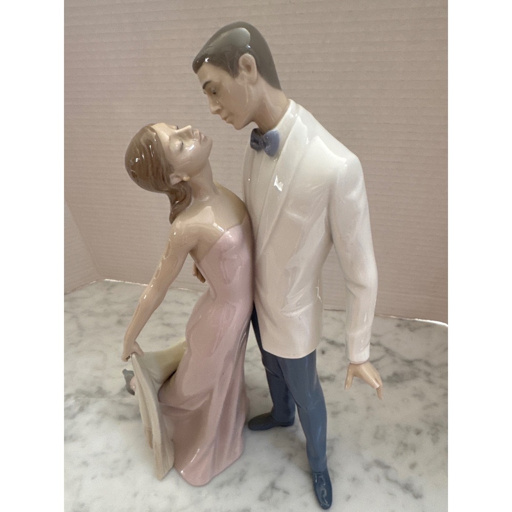 LLADRO Vintage Glossy Couple Figurine 6475 Happy Anniversary Spain READ